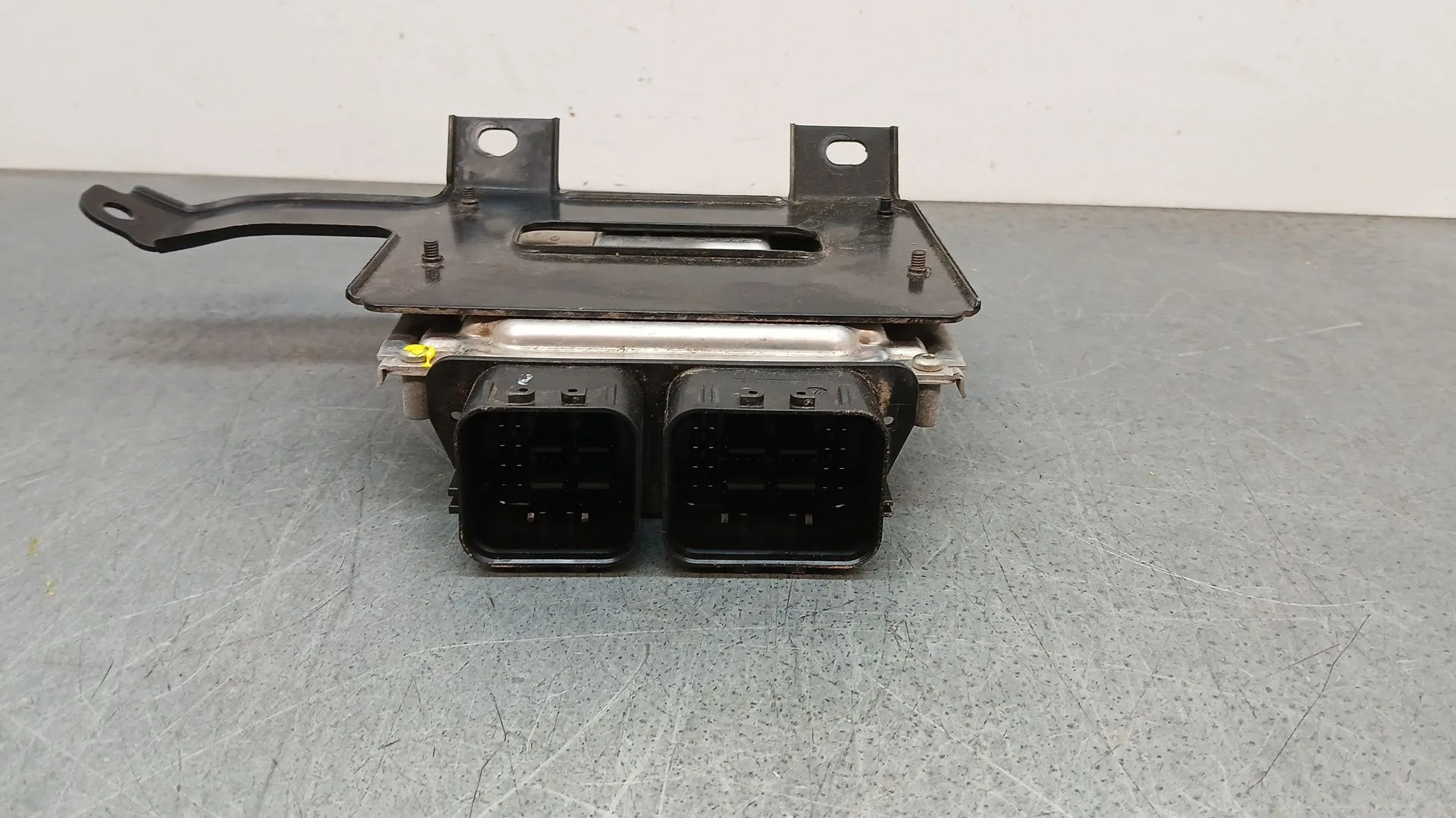 Centralita Motor Uce para Kia Stonic (Yb)