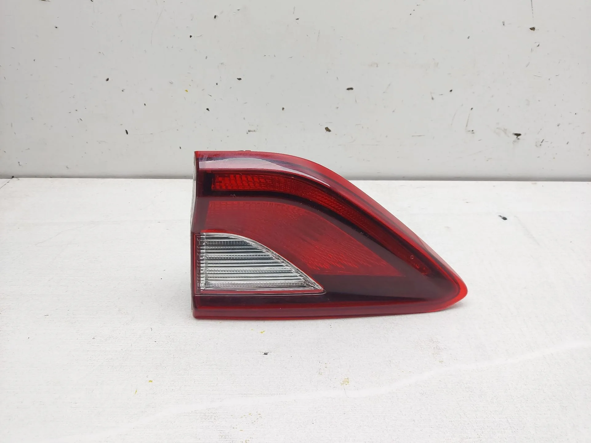 Piloto Trasero Derecho Interior para Kia Stonic (Yb)