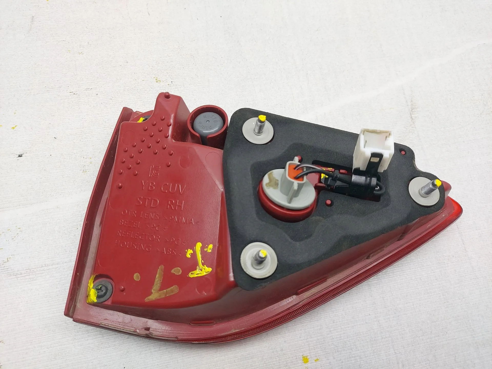 Piloto Trasero Derecho Interior para Kia Stonic (Yb)