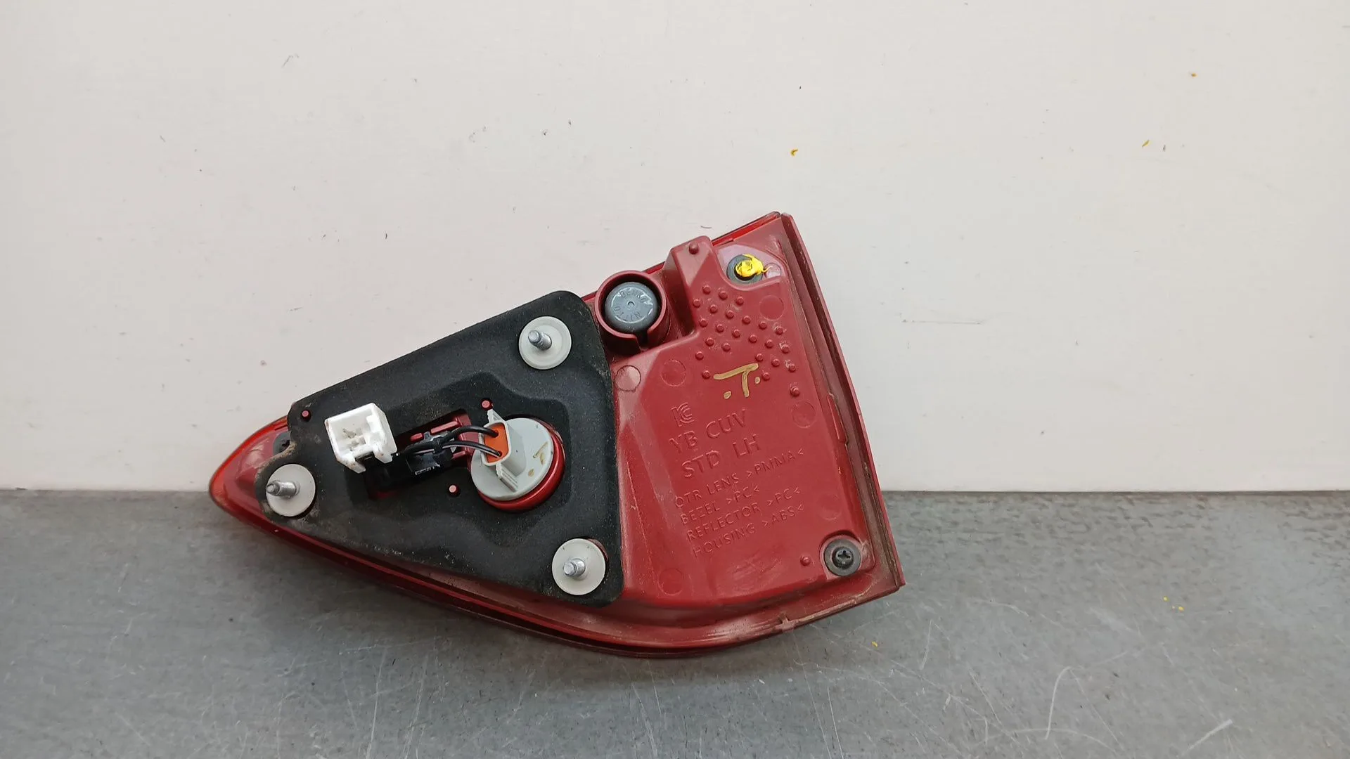 Piloto Trasero Izquierdo Interior para Kia Stonic (Yb)
