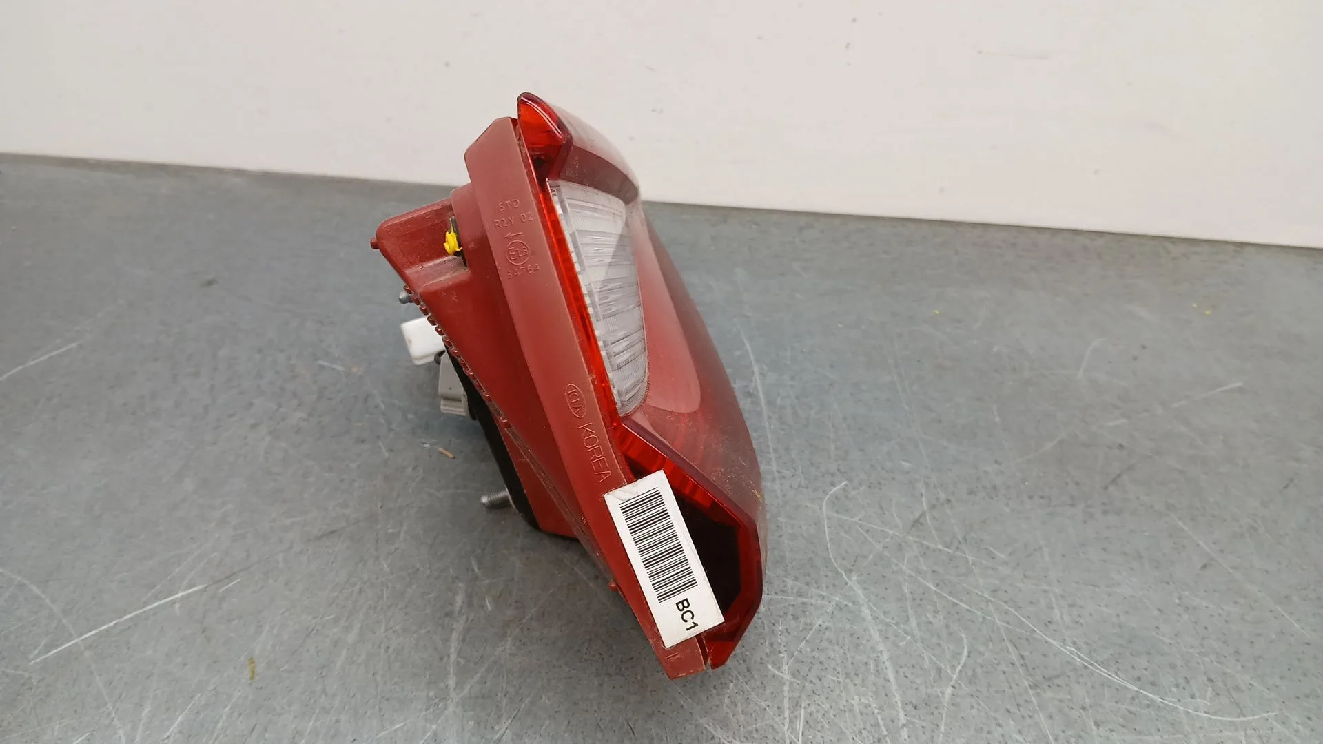 Piloto Trasero Izquierdo Interior para Kia Stonic (Yb)