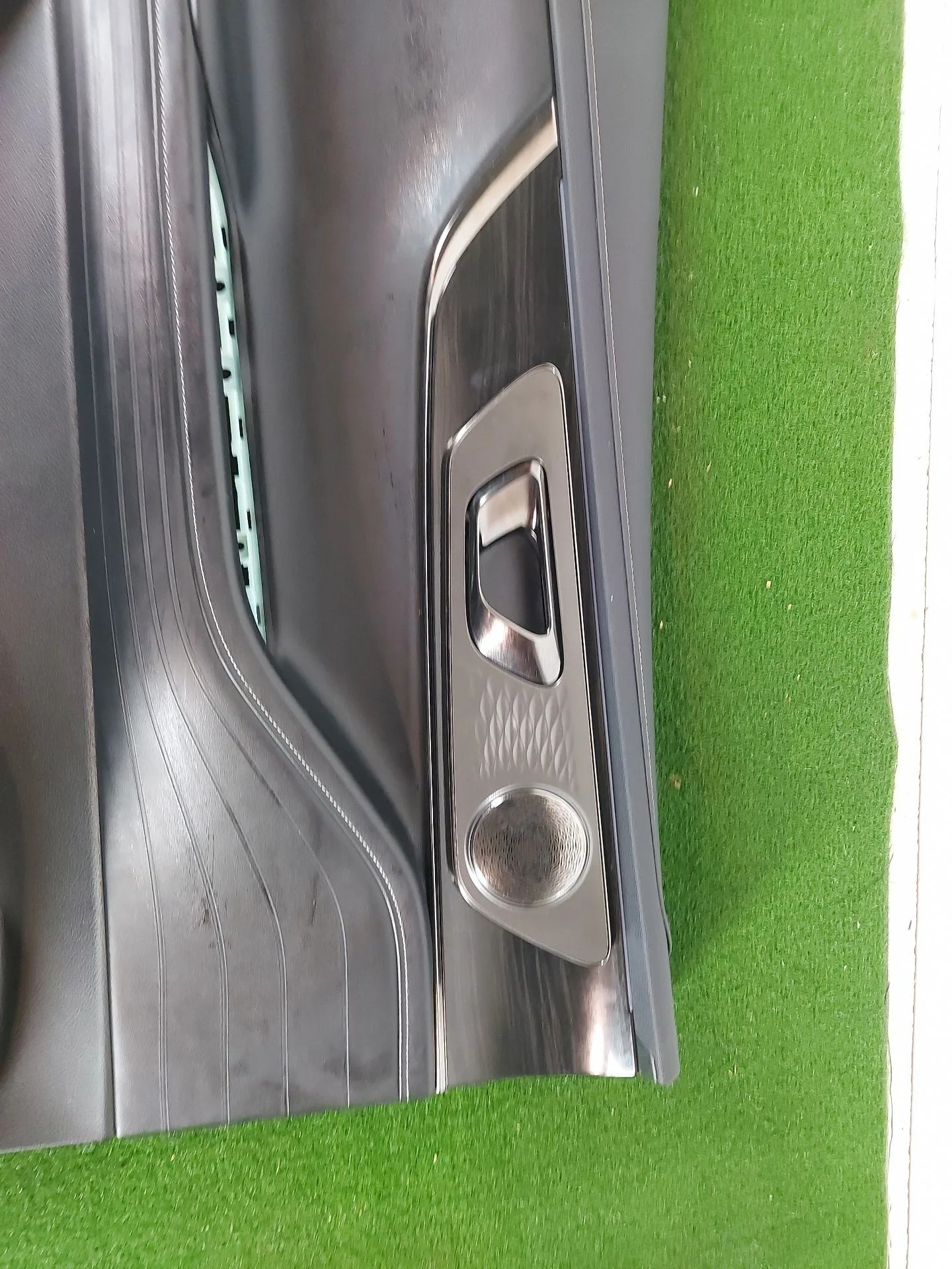 Guarnecido Puerta Delantera Izquierda para Omoda 5