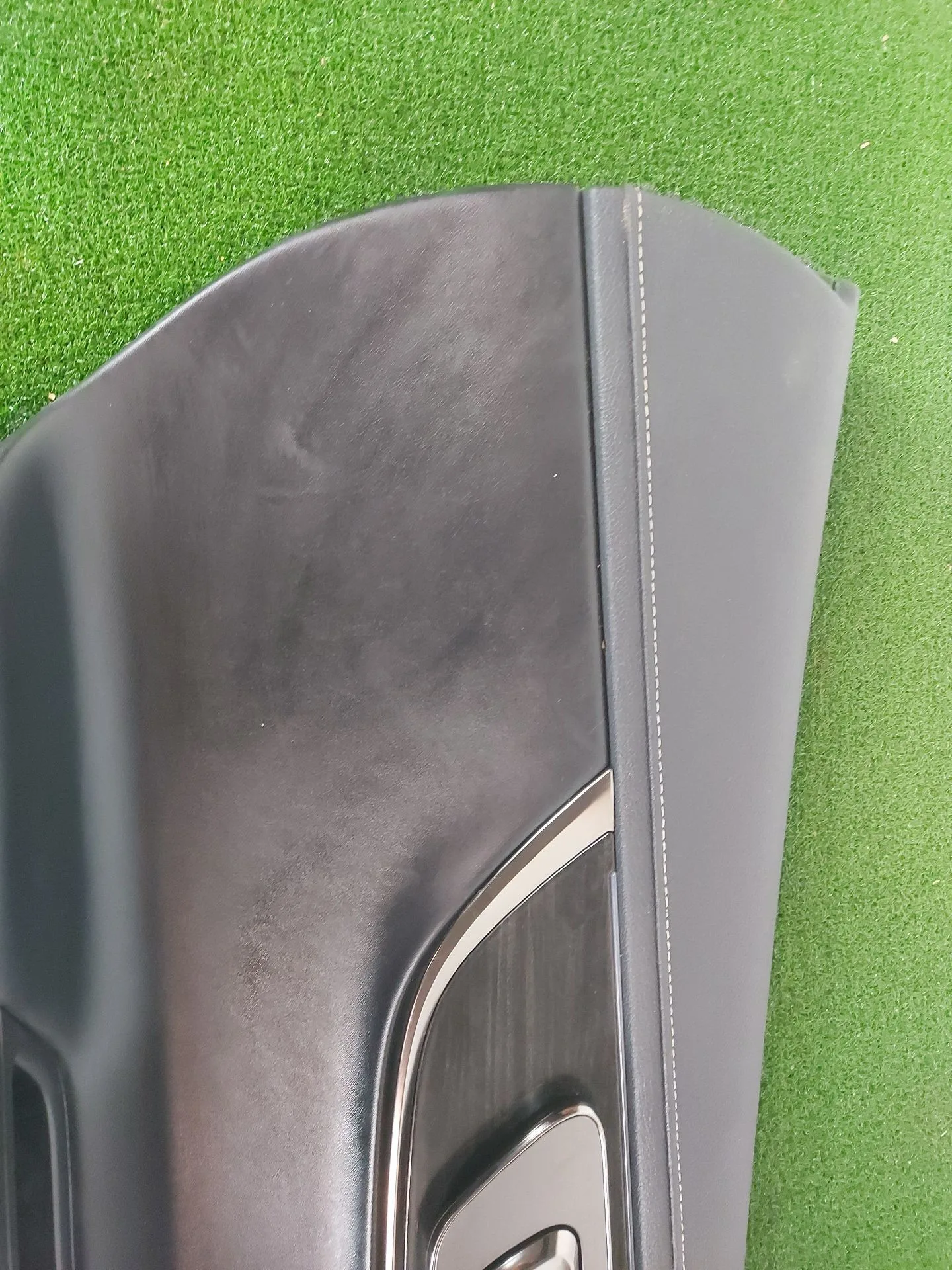 Guarnecido Puerta Trasera Izquierda para Omoda 5
