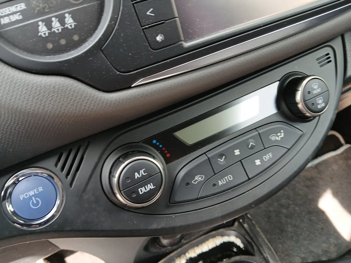 Mando Climatizador para Toyota Yaris (_P13_)