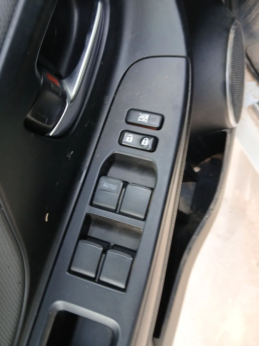 Mando Elevalunas Delantero Izquierdo para Toyota Yaris (_P13_)