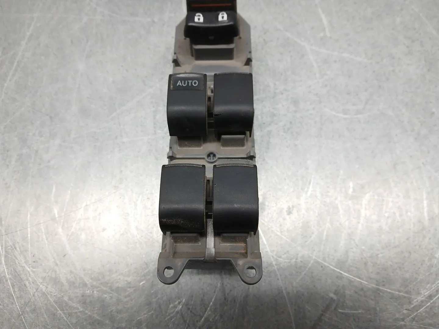Mando Elevalunas Delantero Izquierdo para Toyota Yaris (_P13_)