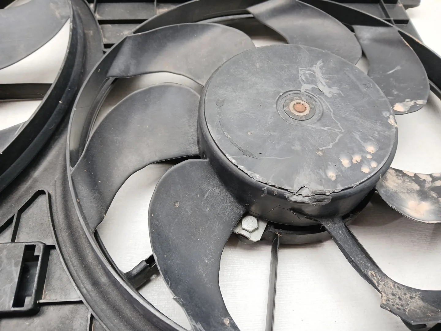 Electroventilador para Volkswagen Tiguan (5N2)
