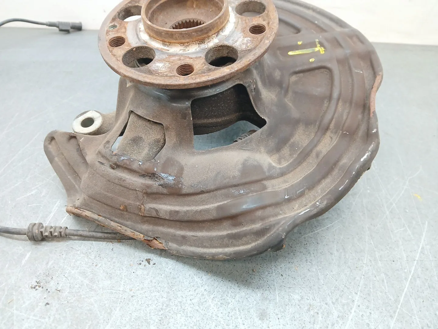 Mangueta Delantera Izquierda para Mercedes-Benz Clase B (W246)