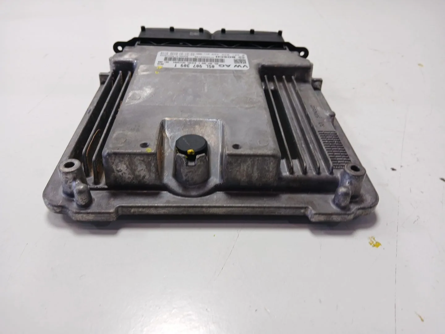 Centralita Motor Uce para Volkswagen T-Roc (A11, D11)