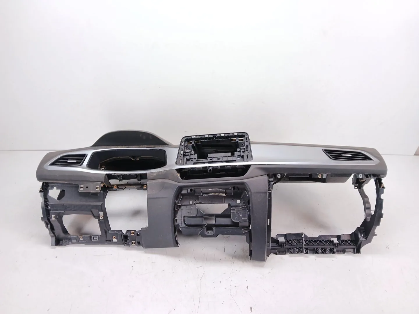 Salpicadero para Volkswagen T-Roc (A11, D11)