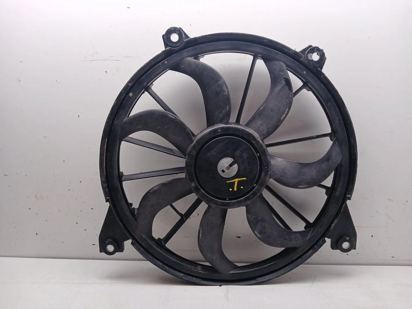 Electroventilador para Fiat Freemont (345_)