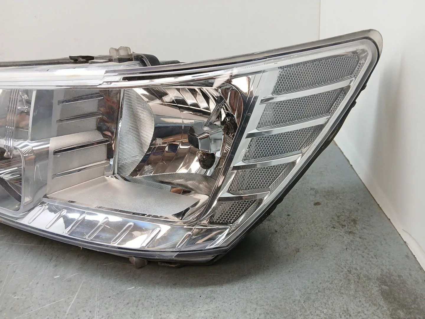 Faro Izquierdo para Fiat Freemont (345_)