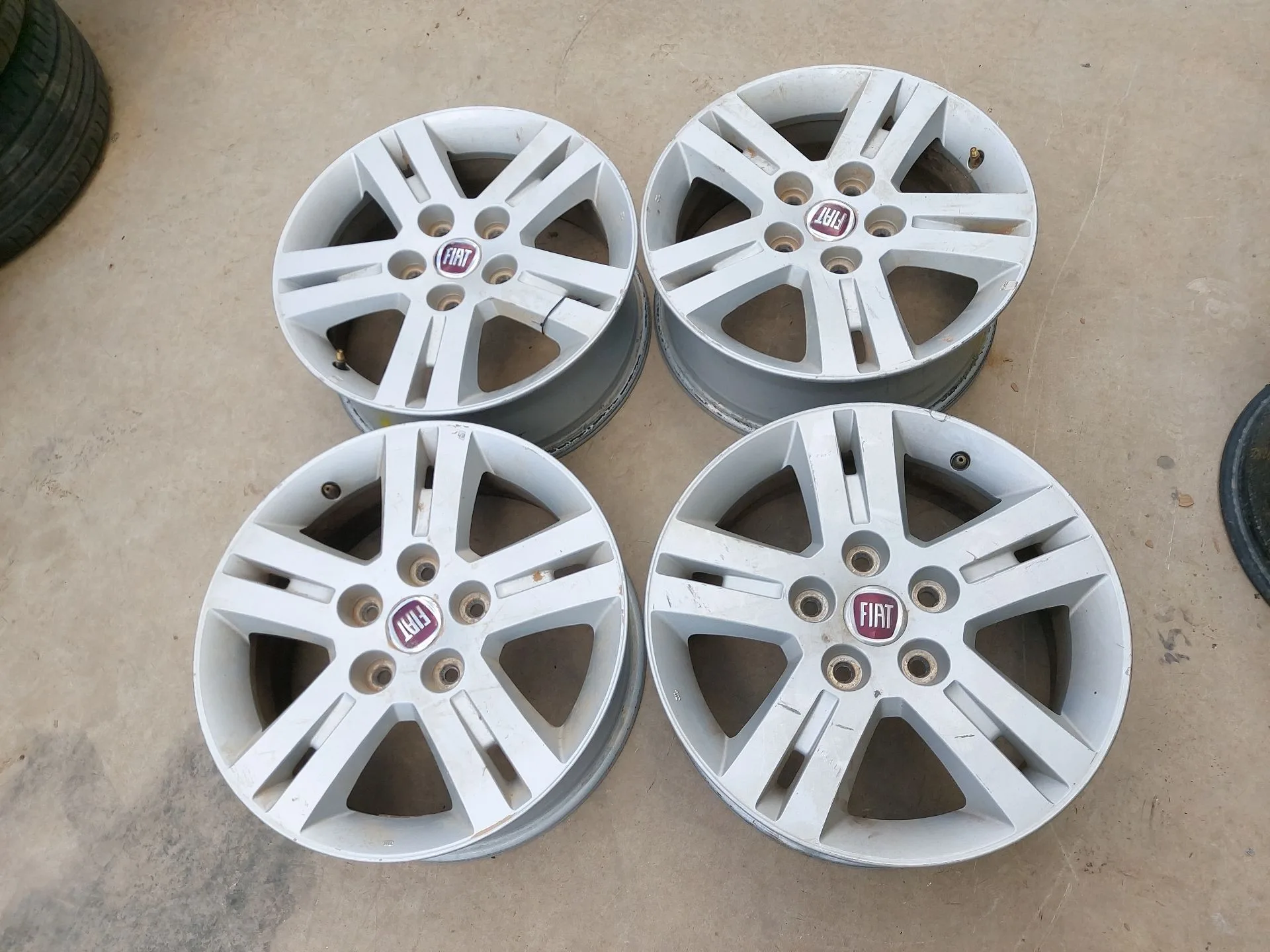 Juego Llantas para Fiat Freemont (345_)