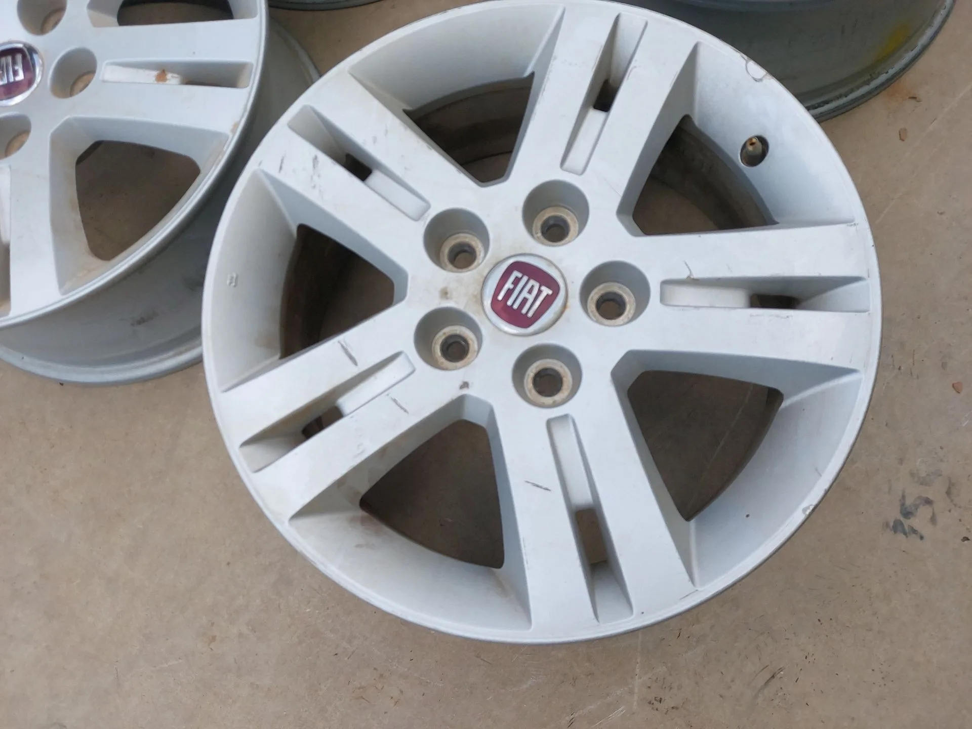 Juego Llantas para Fiat Freemont (345_)