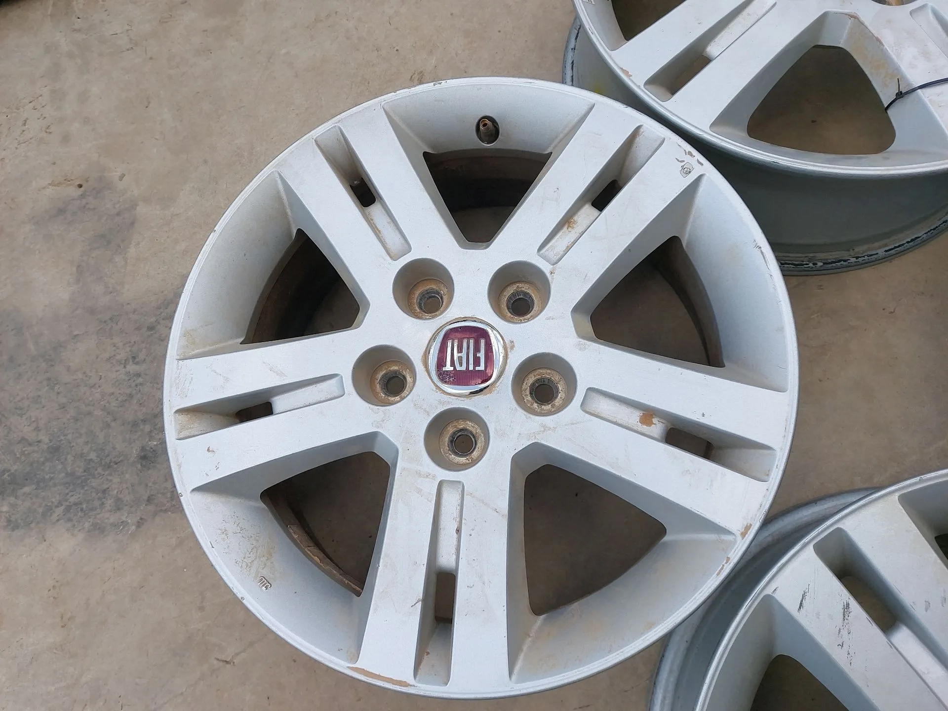 Juego Llantas para Fiat Freemont (345_)