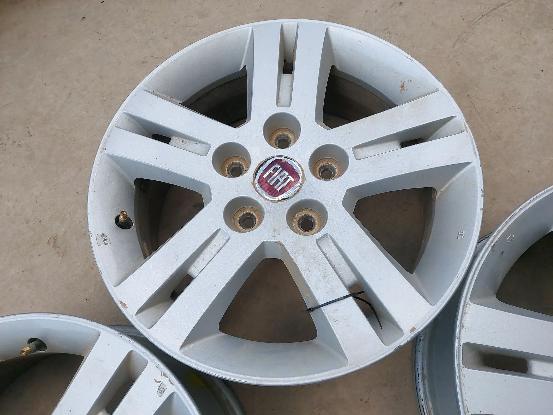 Juego Llantas para Fiat Freemont (345_)
