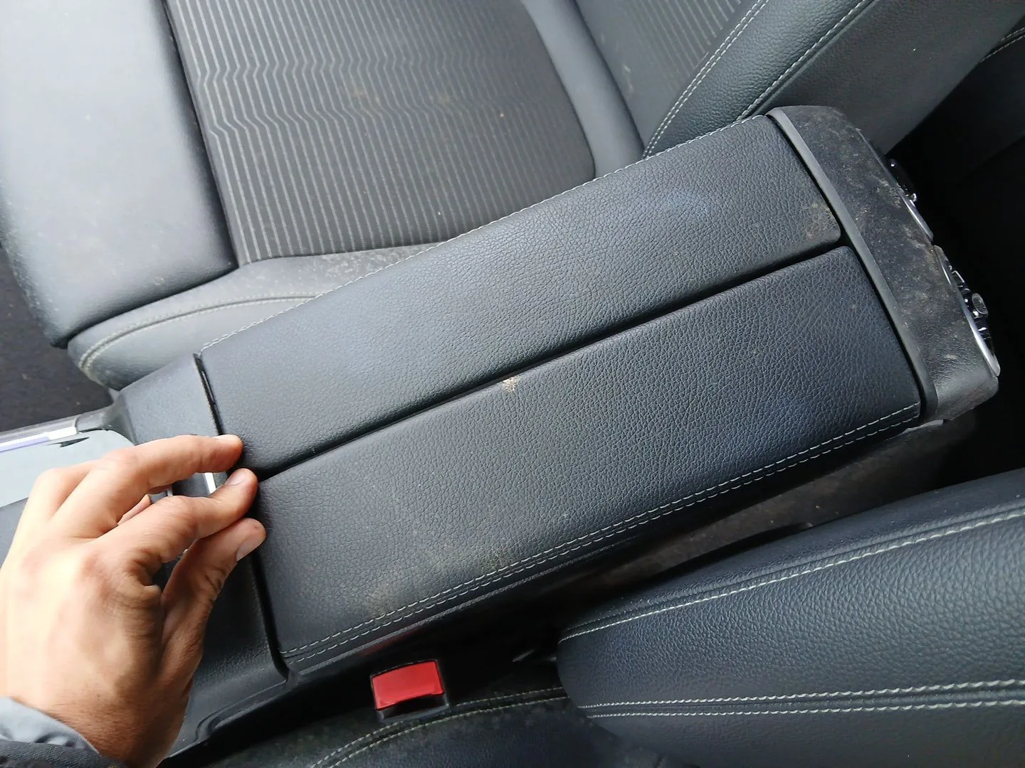 Apoyabrazos Central para Mercedes-Benz Gla (H247)
