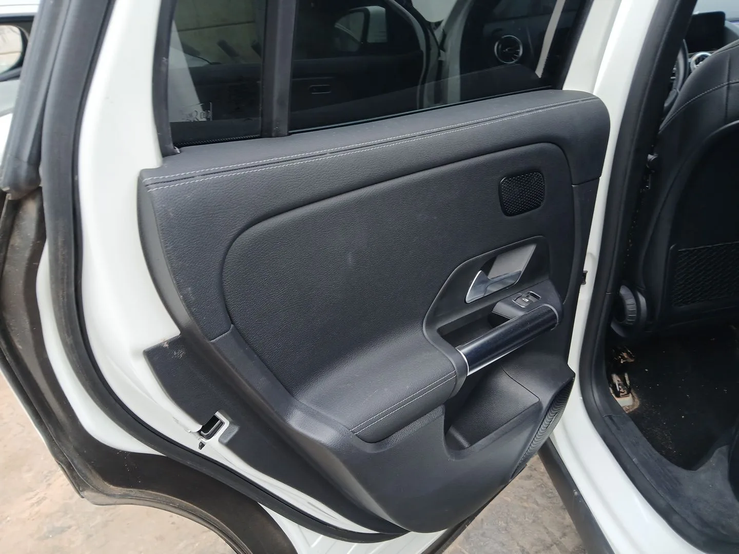Guarnecido Puerta Trasera Izquierda para Mercedes-Benz Gla (H247)
