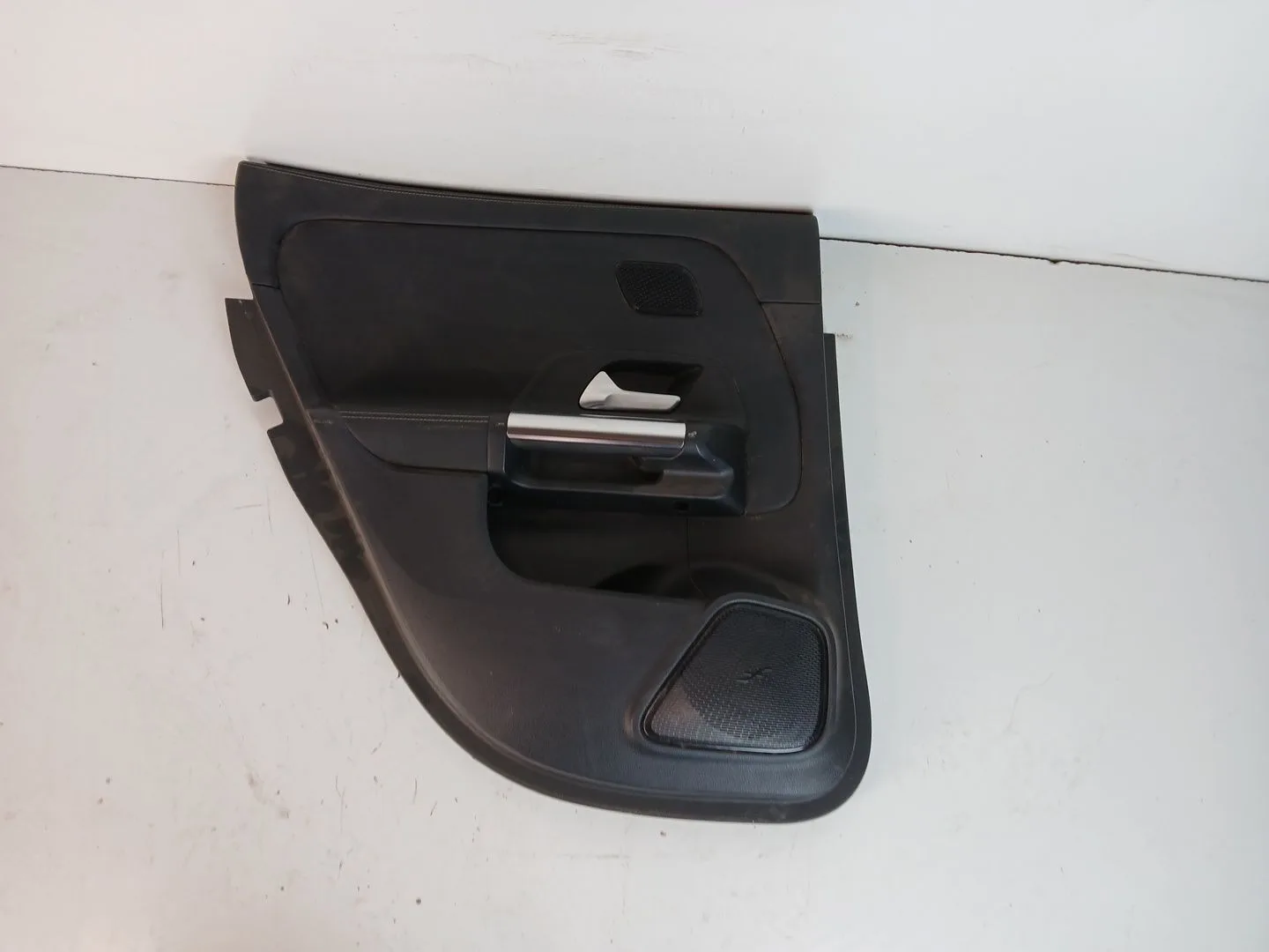 Guarnecido Puerta Trasera Izquierda para Mercedes-Benz Gla (H247)