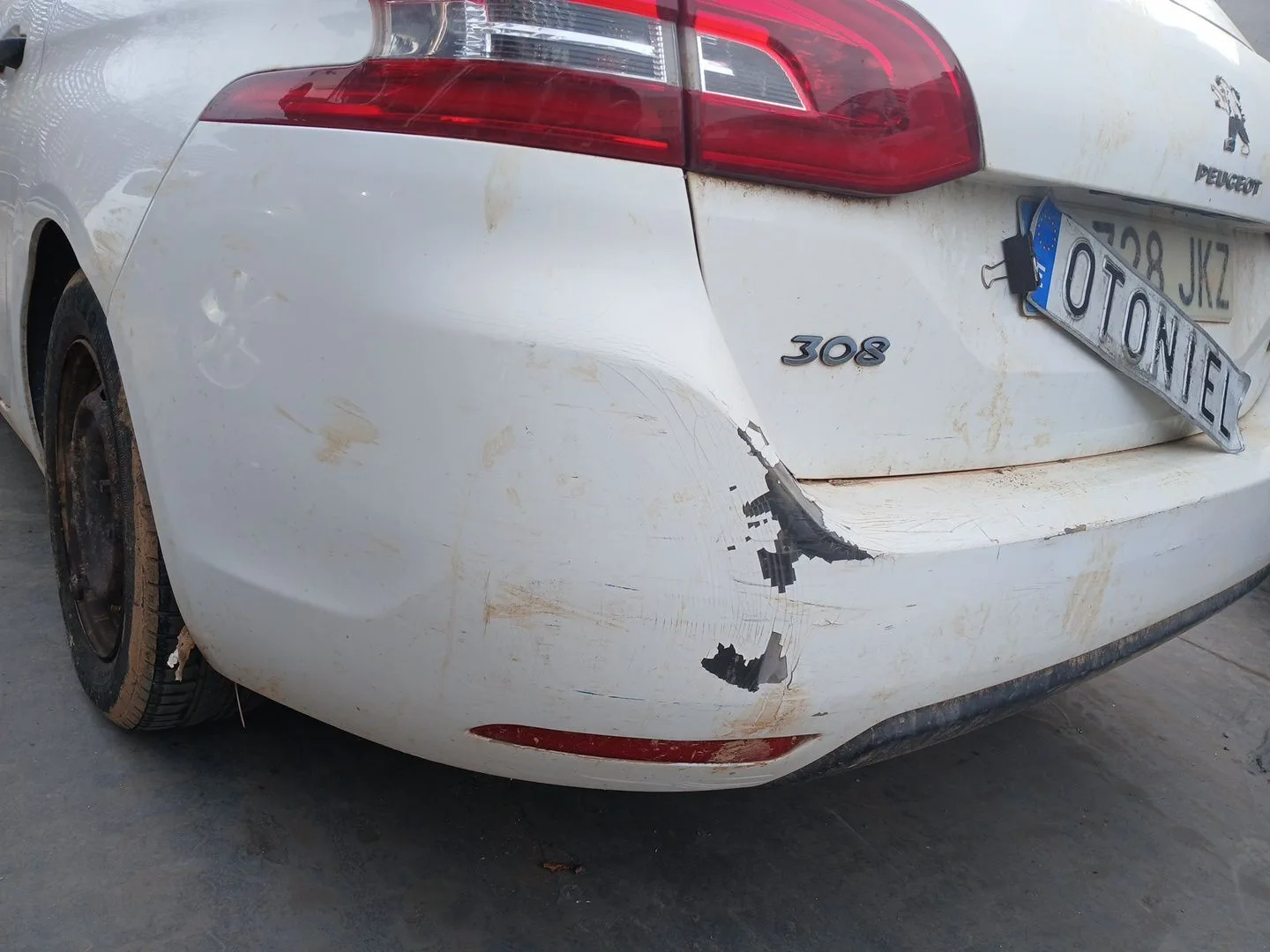 Paragolpes Trasero para Peugeot 308 Sw Ii (Lc_, Lj_, Lr_, Lx_, L4_)