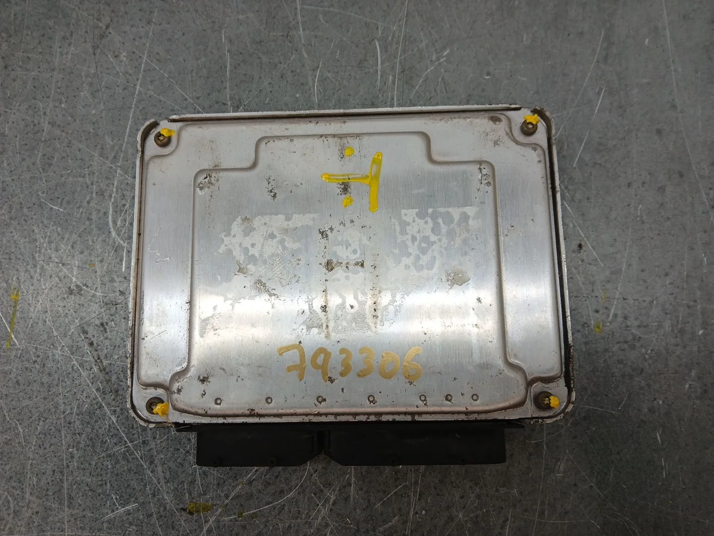 Centralita Motor Uce para Volkswagen Golf Iv (1J1)