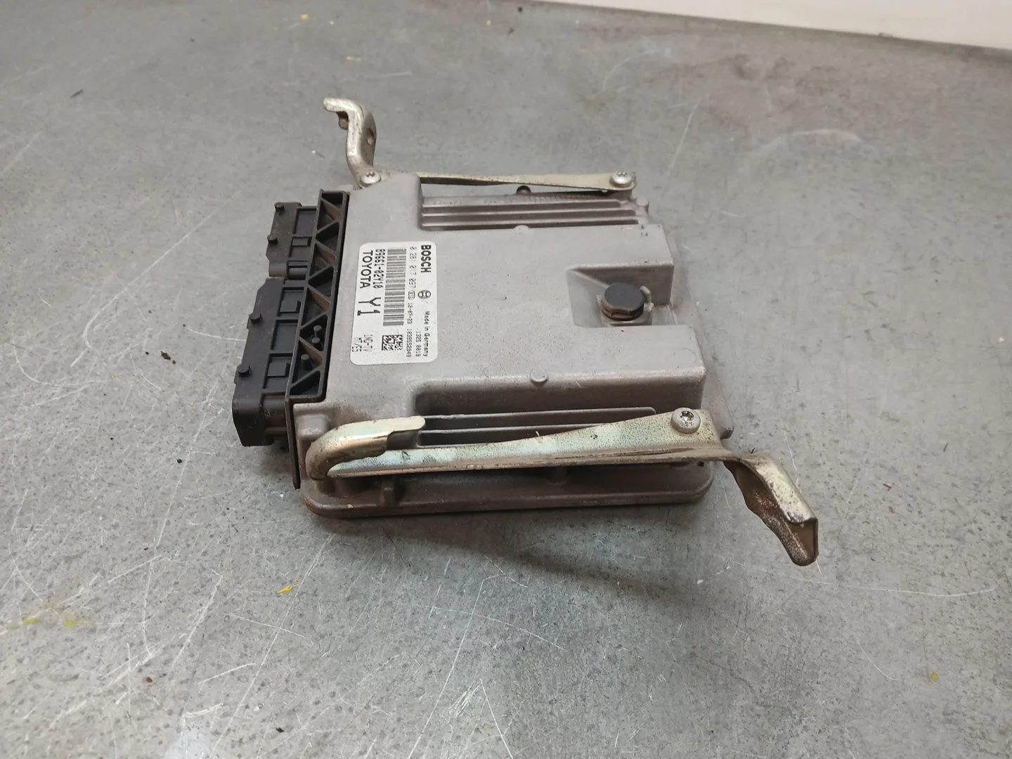 Centralita Motor Uce para Toyota Auris (_E15_)