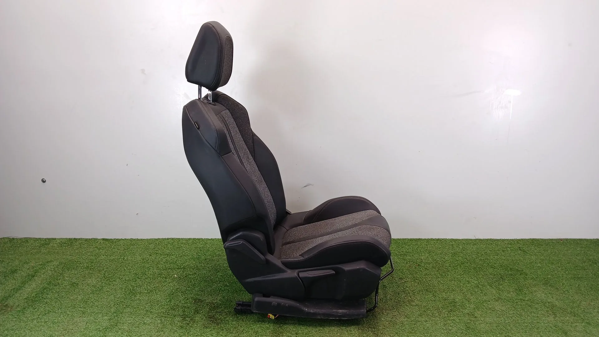 Asiento Delantero Derecho para Peugeot 3008 Ii Suv (Mc_, Mr_, Mj_, M4_)