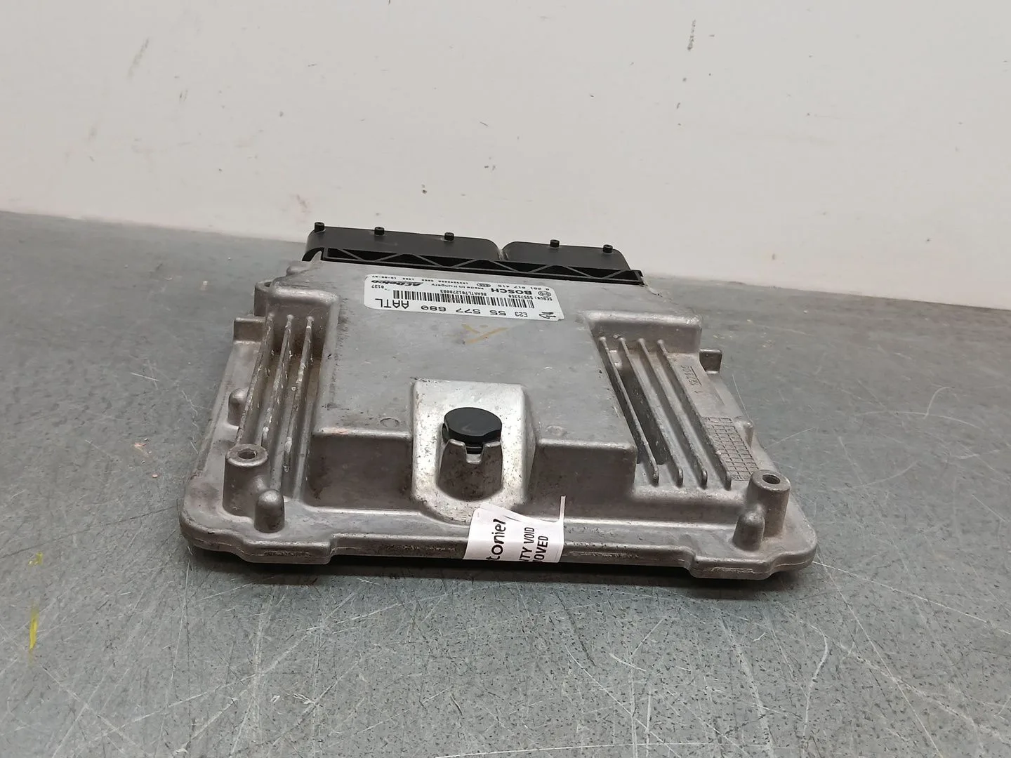 Centralita Motor Uce para Opel Astra J (P10)