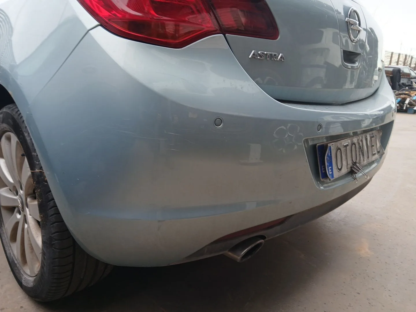 Paragolpes Trasero para Opel Astra J (P10)