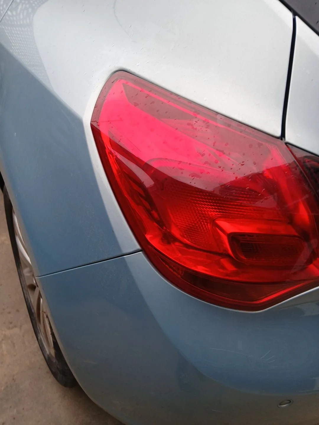 Piloto Trasero Izquierdo para Opel Astra J (P10)