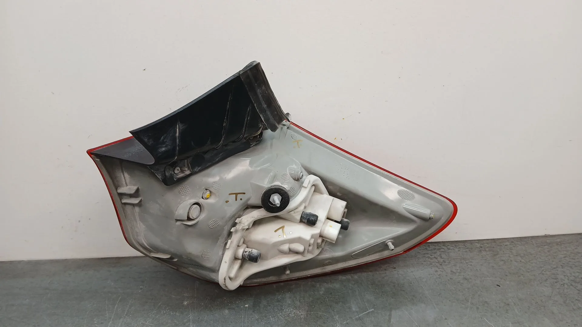 Piloto Trasero Izquierdo para Opel Astra J (P10)