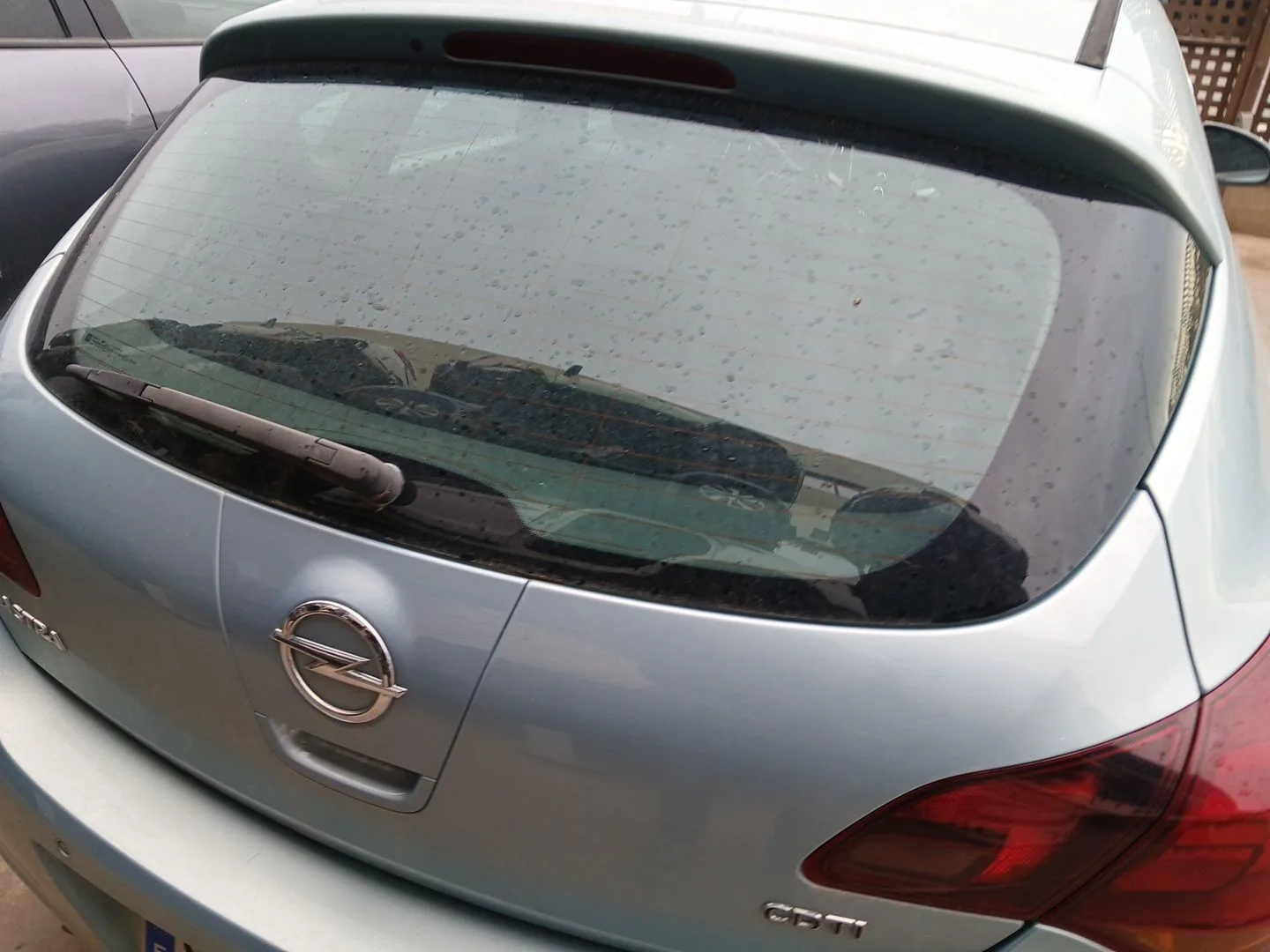 Porton Trasero para Opel Astra J (P10)