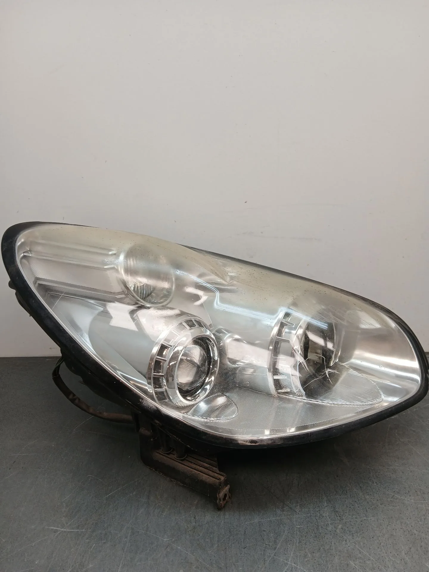 Faro Derecho para Subaru Tribeca (B9)