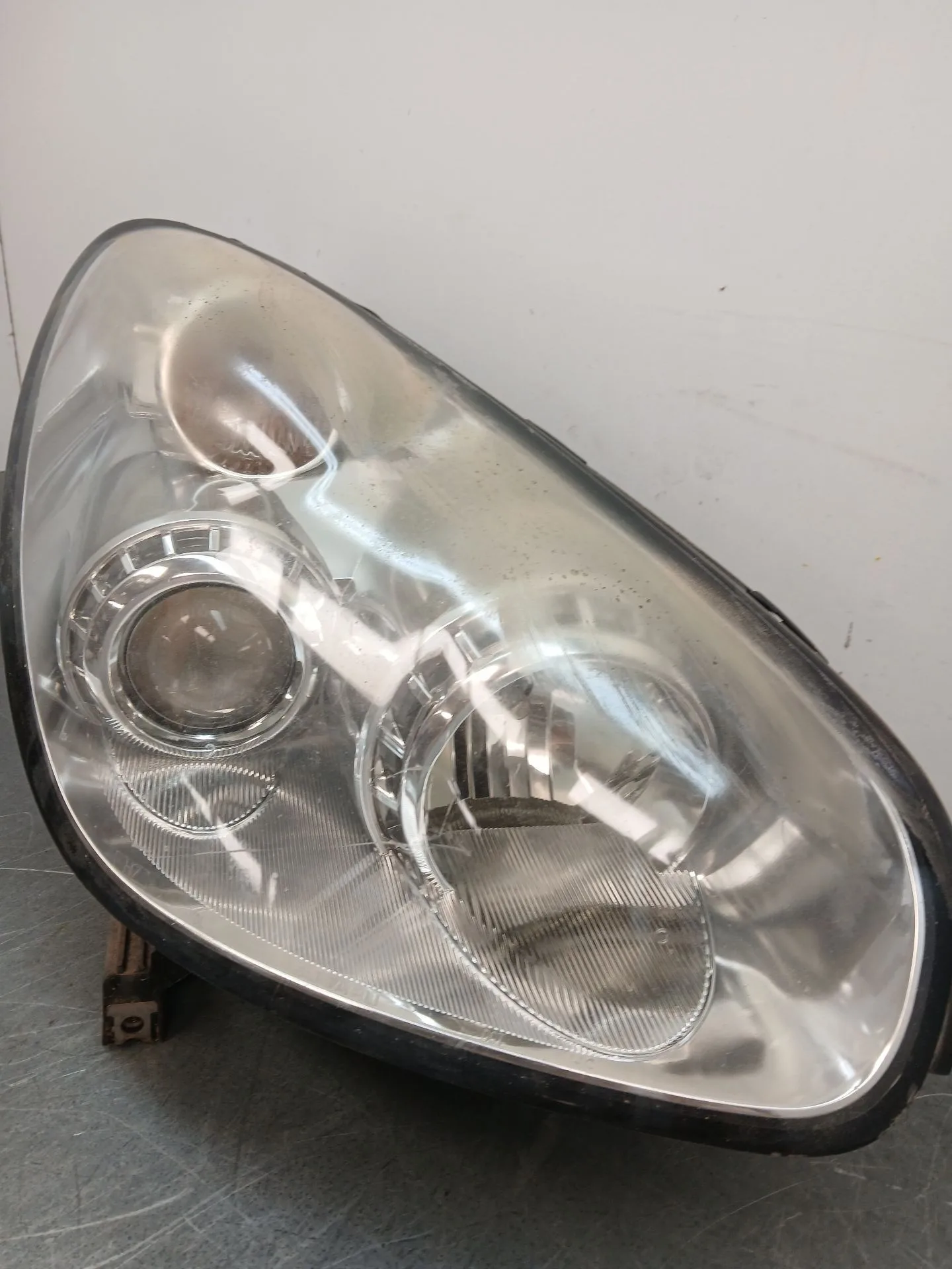 Faro Derecho para Subaru Tribeca (B9)