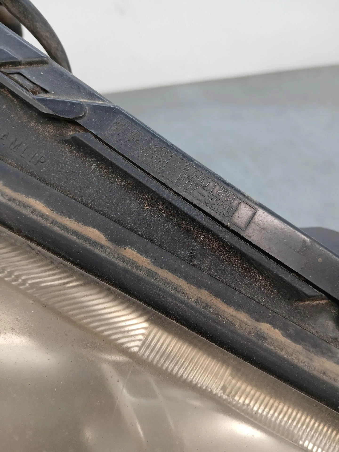Faro Izquierdo para Subaru Tribeca (B9)