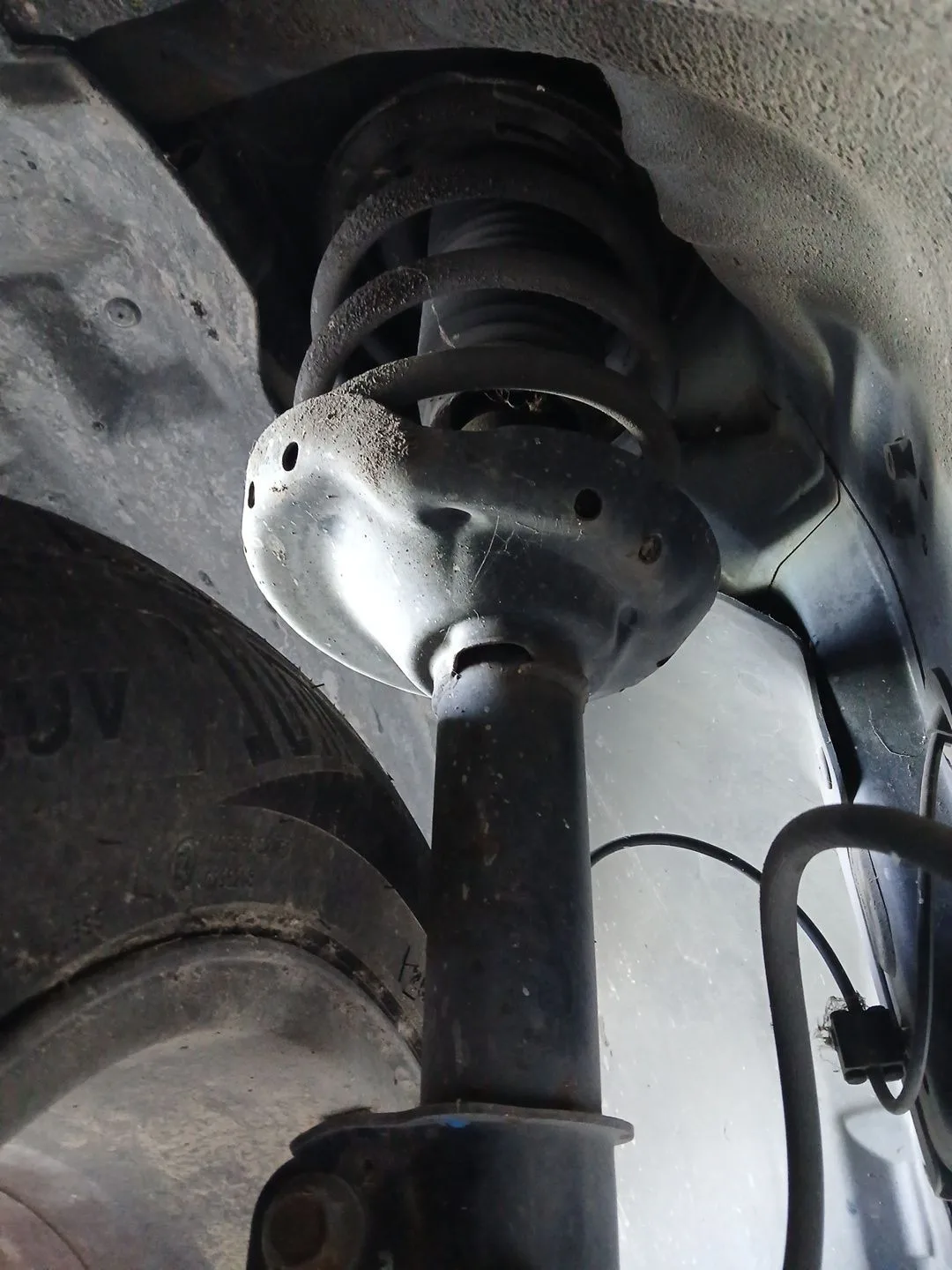 Amortiguador Delantero Izquierdo para Subaru Tribeca (B9)