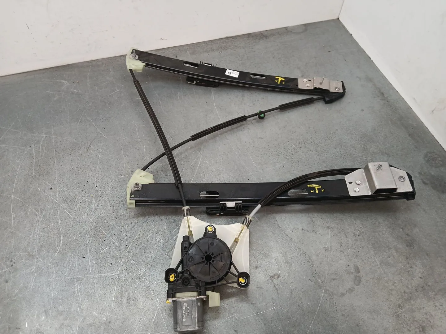 Elevalunas Delantero Derecho para Volkswagen T-Roc (A11, D11)