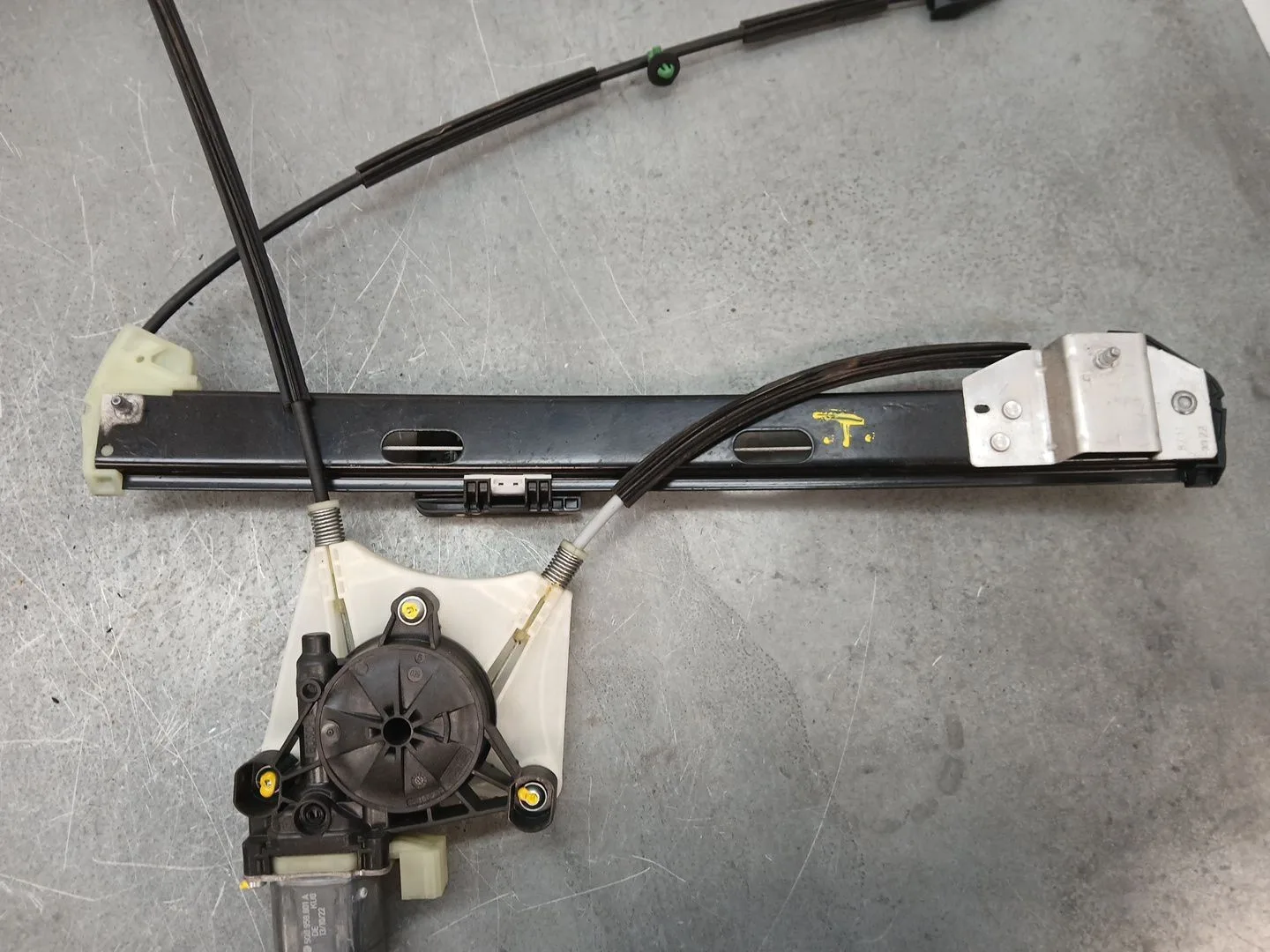 Elevalunas Delantero Derecho para Volkswagen T-Roc (A11, D11)