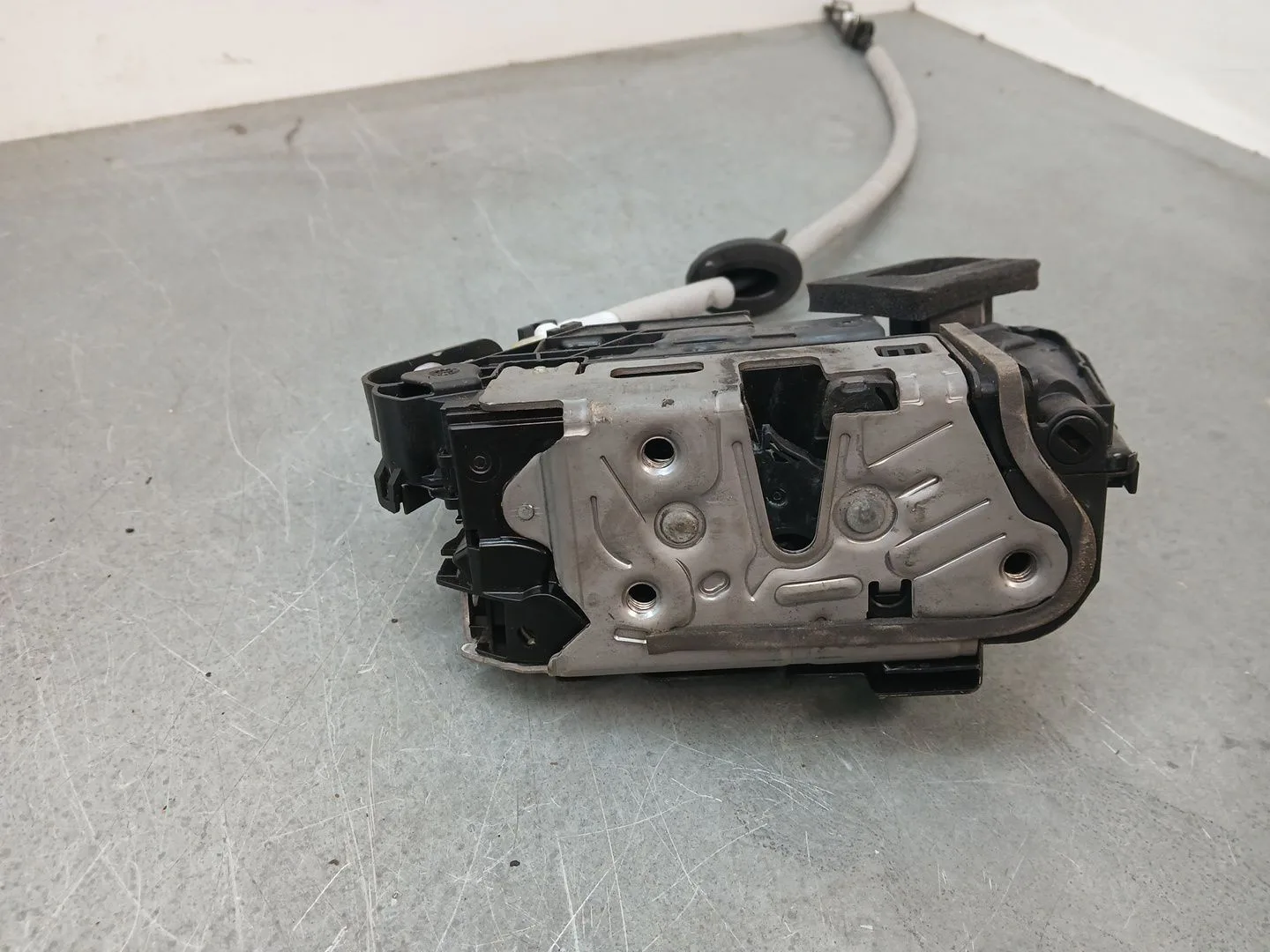 Cerradura Puerta Delantera Derecha para Volkswagen T-Roc (A11, D11)