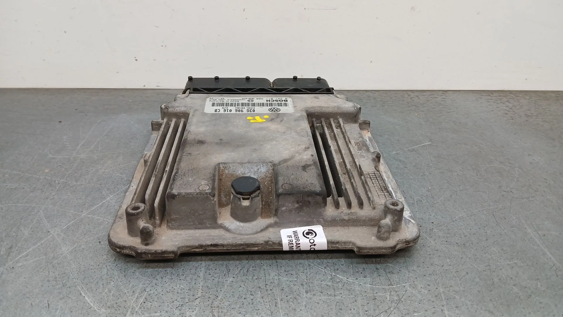 Centralita Motor Uce para Volkswagen Golf V (1K1)