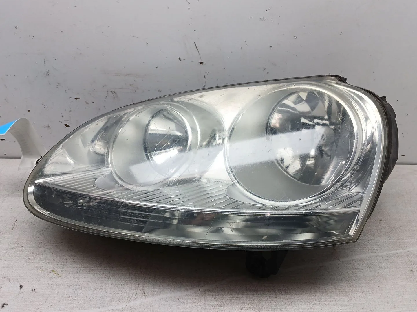 Faro Izquierdo para Volkswagen Golf V (1K1)