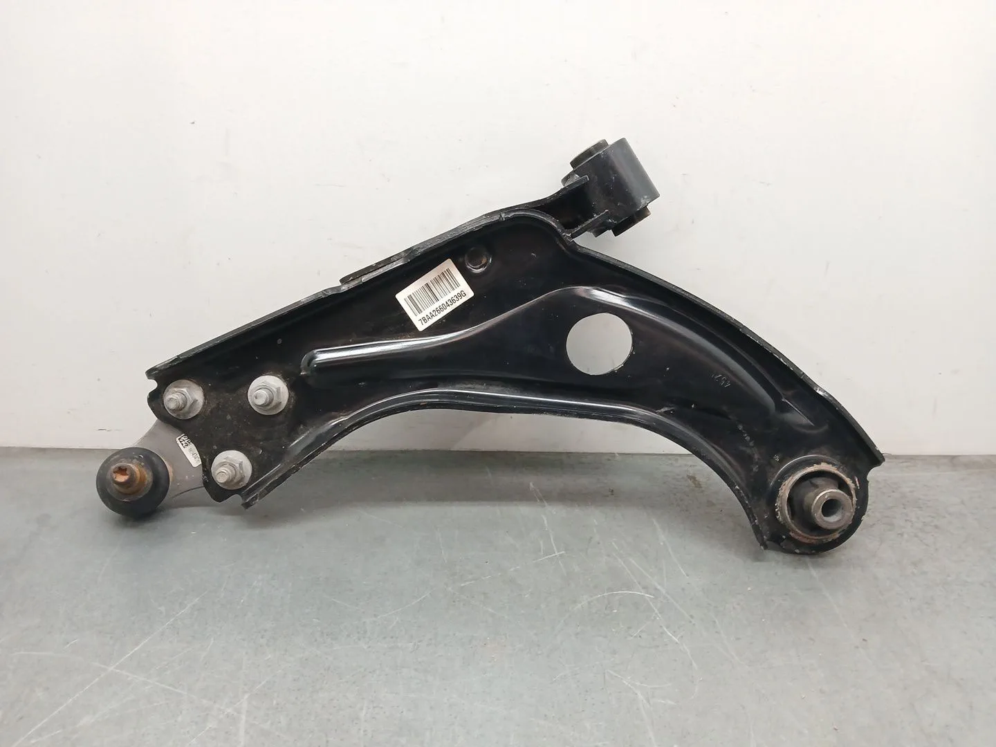 Brazo Suspension Inferior Delantero Izquierdo para Peugeot 3008 Ii Suv (Mc_, Mr_, Mj_, M4_)