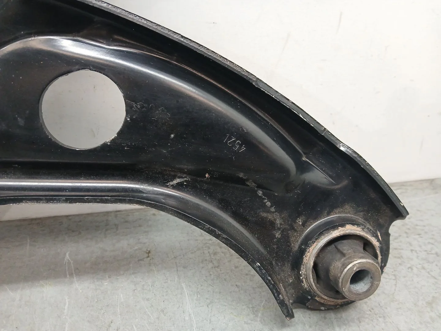 Brazo Suspension Inferior Delantero Izquierdo para Peugeot 3008 Ii Suv (Mc_, Mr_, Mj_, M4_)