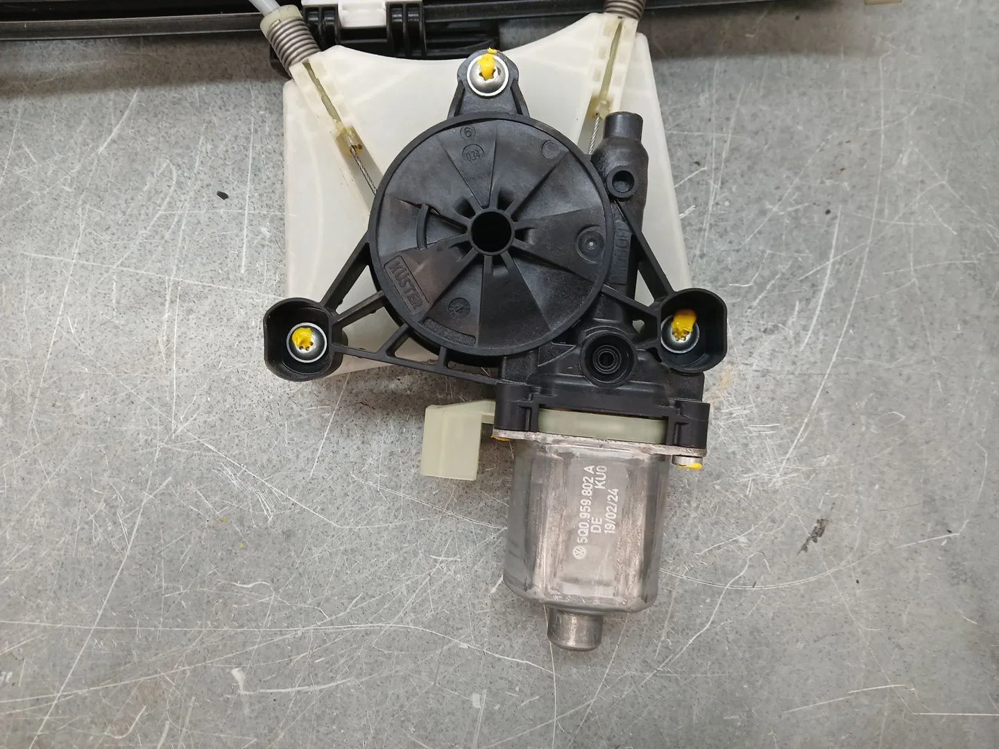 Elevalunas Delantero Izquierdo para Volkswagen T-Roc (A11, D11)