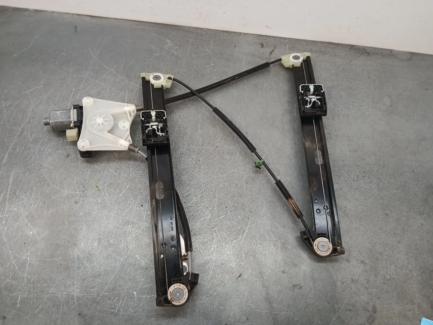 Elevalunas Delantero Izquierdo para Volkswagen T-Roc (A11, D11)