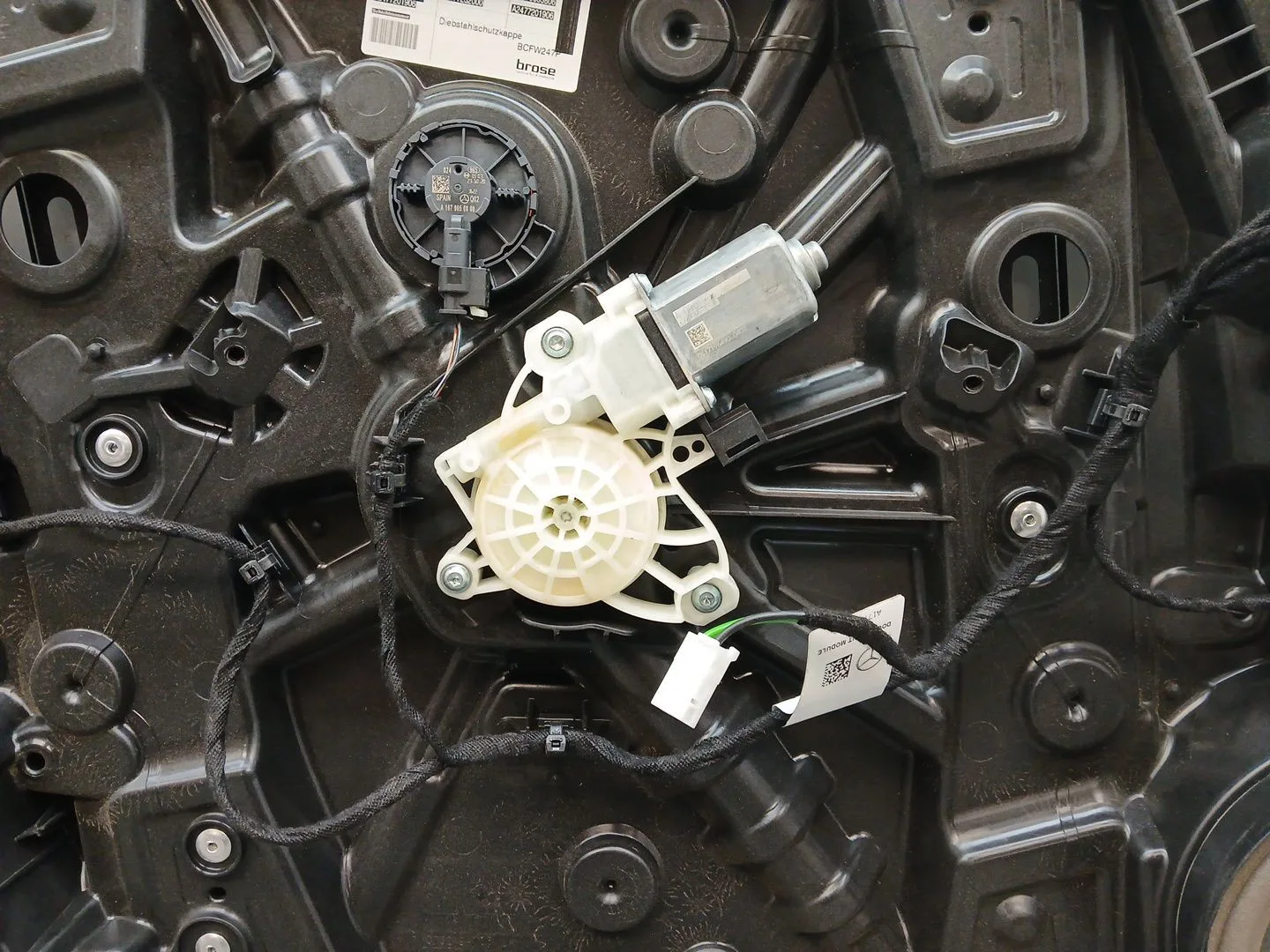 Elevalunas Delantero Izquierdo para Mercedes-Benz Gla (H247)