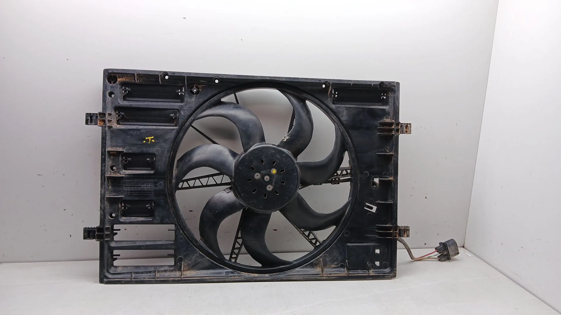 Electroventilador para Volkswagen Tiguan (Ad1, Ax1)