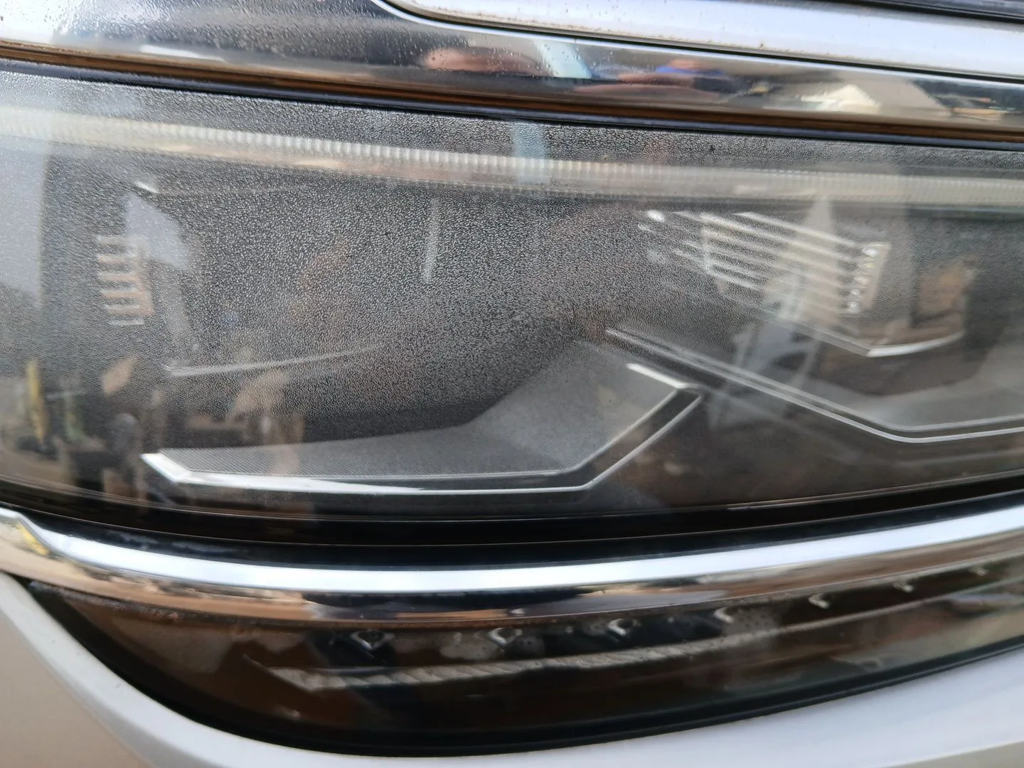 Faro Derecho para Volkswagen Tiguan (Ad1, Ax1)