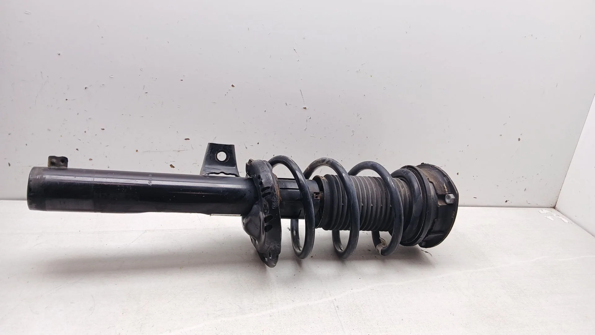 Amortiguador Delantero Derecho para Volkswagen Tiguan (Ad1, Ax1)