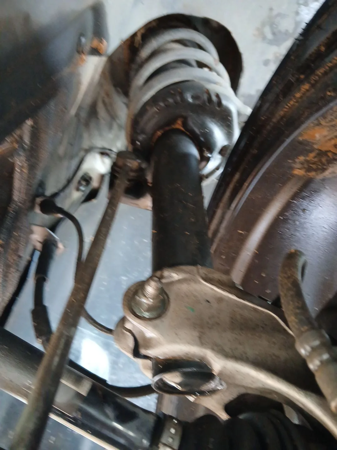 Amortiguador Delantero Izquierdo para Volkswagen Tiguan (Ad1, Ax1)